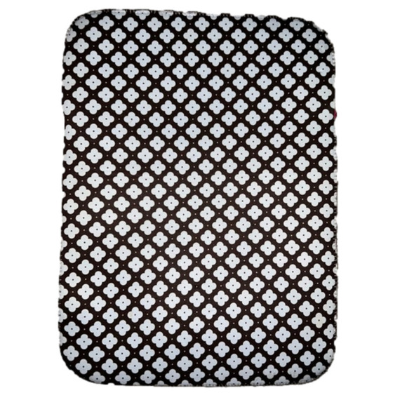 THE Macbeth Collection Reversible Print
 Neoprene Laptop case. Floral 1960s - Picture 5 of 5